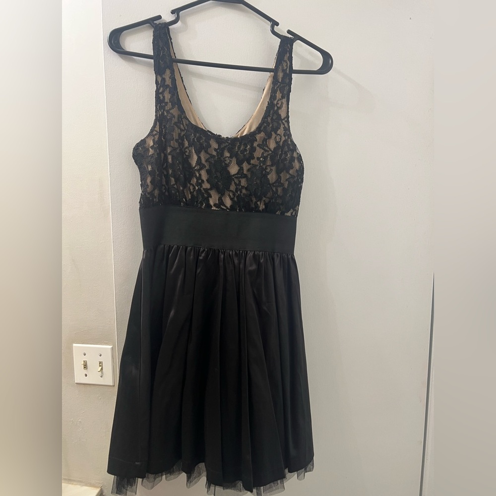 Better B black lace dress